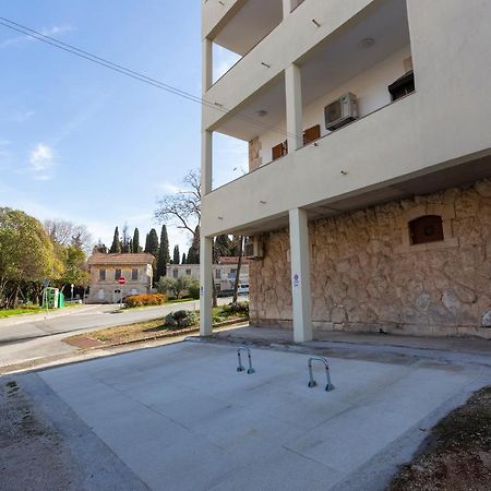 Apartman Lema Pula Bagian luar foto