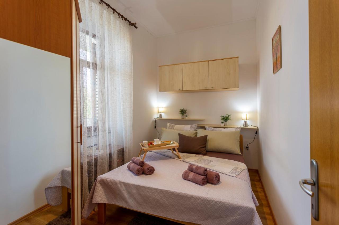 Apartman Lema Pula Bagian luar foto