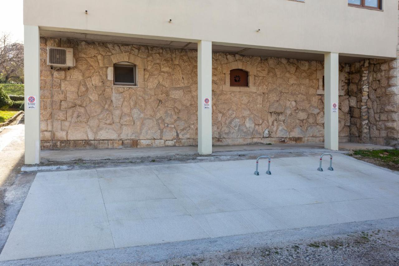 Apartman Lema Pula Bagian luar foto