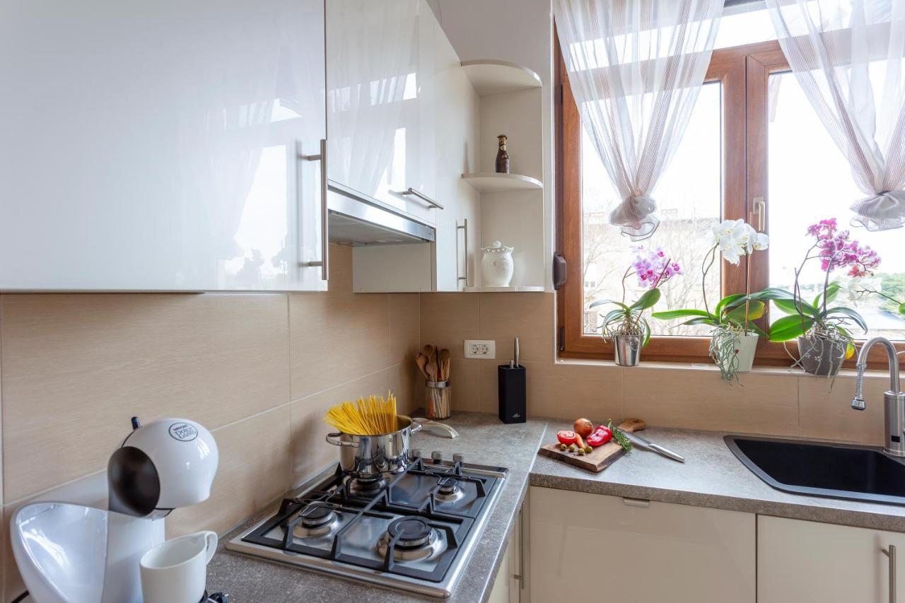 Apartman Lema Pula Bagian luar foto
