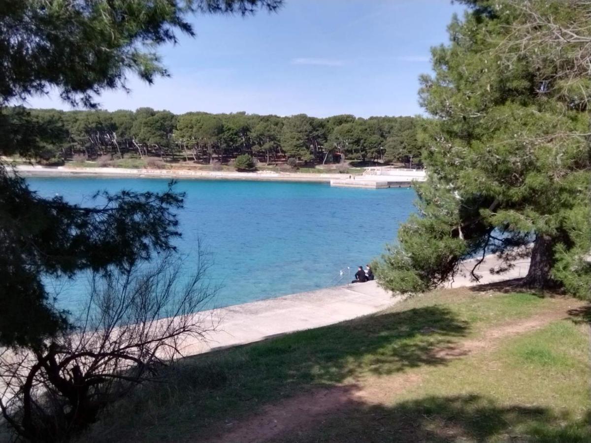 Apartman Lema Pula Bagian luar foto